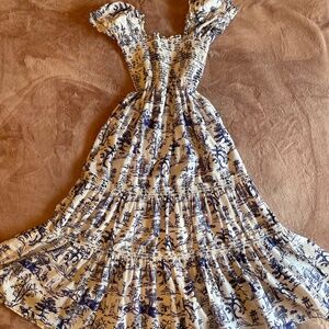 White maxi dress with blue prints